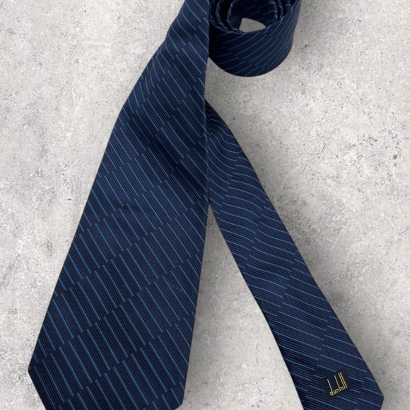 DUNHILL Navy/Blue Striped Silk LUXURY Tie ENGLAND - Picture 7 of 7
